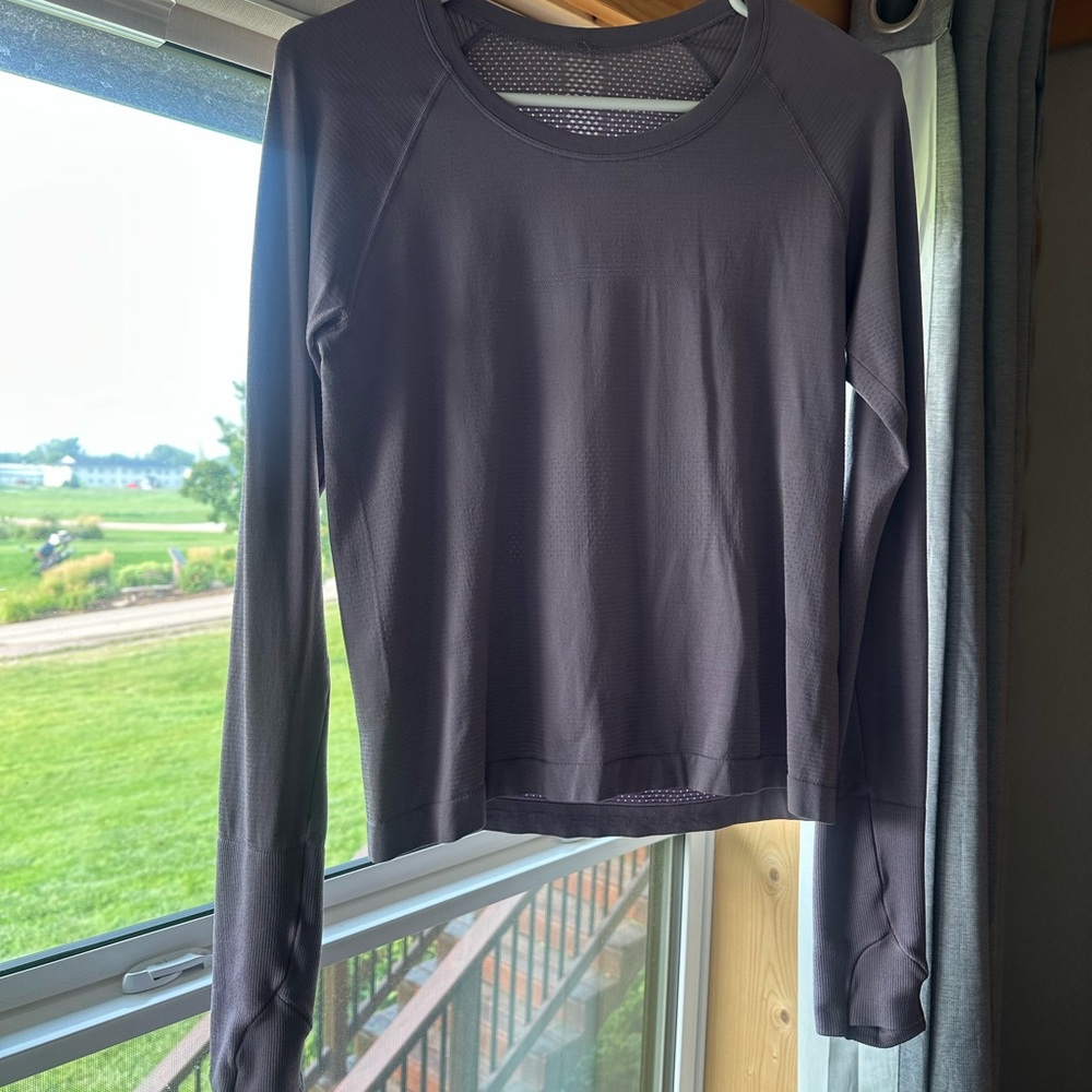 Women's Lululemon purple long sleeve